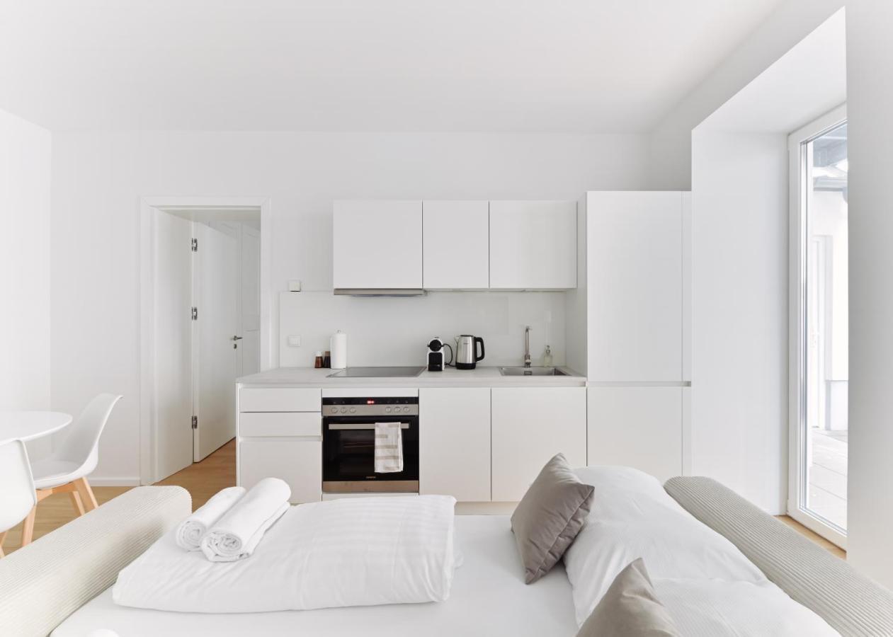 Stylish & Modern Apartment - Private Garden & Free Parking เวียนนา ภายนอก รูปภาพ